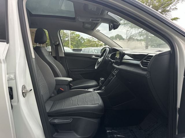 2025 Volkswagen Taos 1.5T SE Black