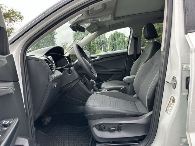 2025 Volkswagen Taos 1.5T SE Black