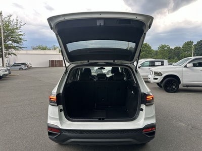 2025 Volkswagen Taos 1.5T SE Black