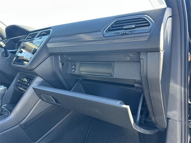 2023 Volkswagen Tiguan 2.0T SEL R-Line