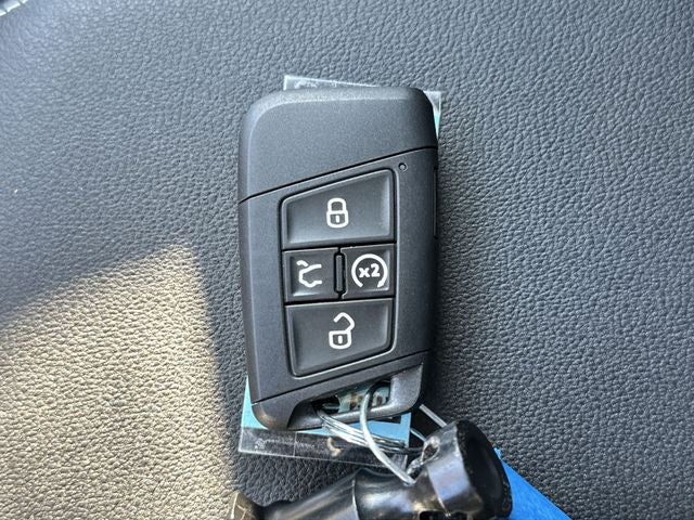 2026 Volkswagen Taos 1.5T SEL