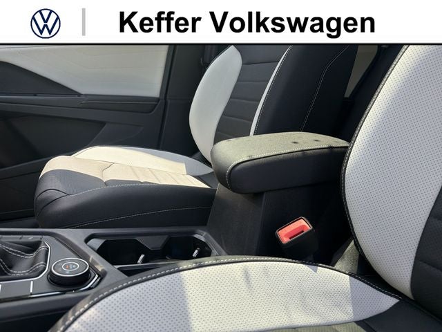 2026 Volkswagen Taos 1.5T SEL