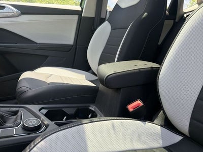2026 Volkswagen Taos 1.5T SEL