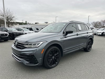 2022 Volkswagen Tiguan 2.0T SE R-Line Black
