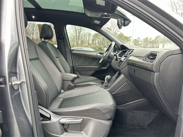 2022 Volkswagen Tiguan 2.0T SE R-Line Black