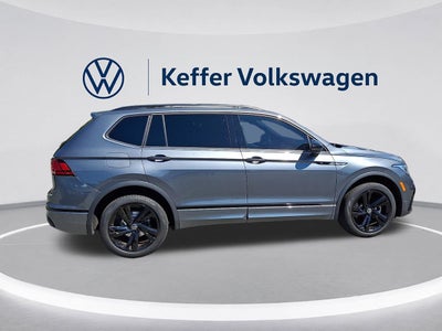 2023 Volkswagen Tiguan 2.0T SE R-Line Black