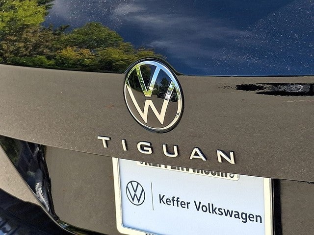 2023 Volkswagen Tiguan 2.0T SE R-Line Black
