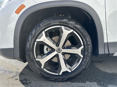 2025 Volkswagen Tiguan 2.0T SE