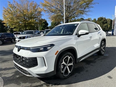 2025 Volkswagen Tiguan 2.0T SE