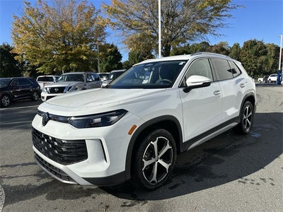 2025 Volkswagen Tiguan 2.0T SE