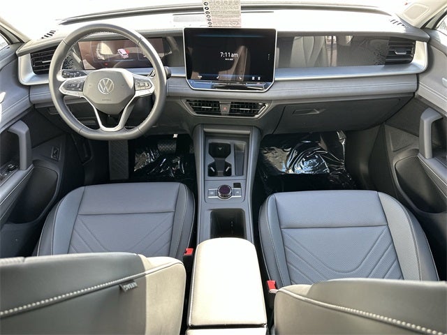 2025 Volkswagen Tiguan 2.0T SE