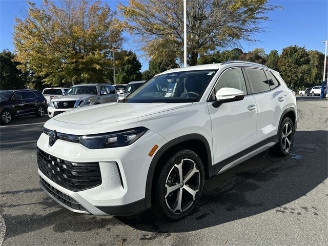 2025 Volkswagen Tiguan 2.0T SE