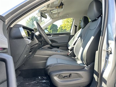 2025 Volkswagen Tiguan 2.0T SE