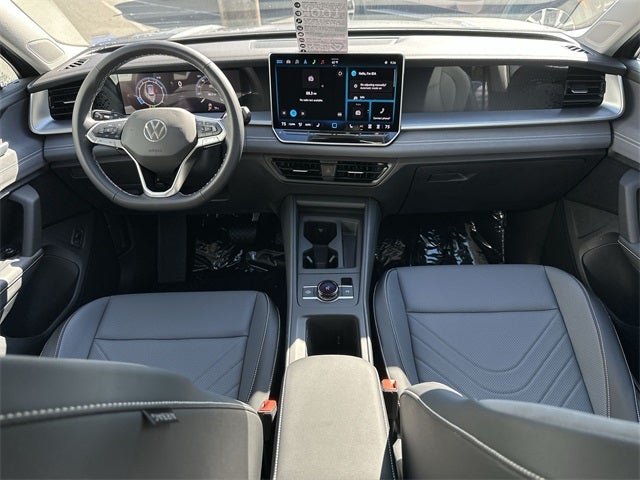 2025 Volkswagen Tiguan 2.0T SE