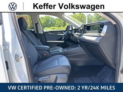 2025 Volkswagen Tiguan 2.0T SE