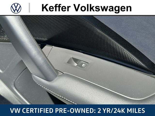2025 Volkswagen Tiguan 2.0T SE