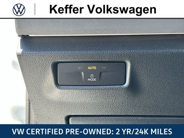 2025 Volkswagen Tiguan 2.0T SE