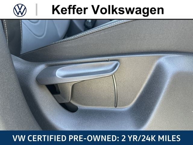 2025 Volkswagen Tiguan 2.0T SE