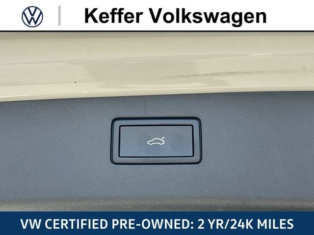 2025 Volkswagen Tiguan 2.0T SE