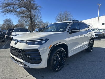 2026 Volkswagen Tiguan 2.0T SE R-Line Black