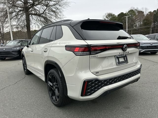 2026 Volkswagen Tiguan 2.0T SE R-Line Black