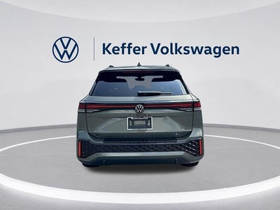 2026 Volkswagen Tiguan 2.0T SE R-Line Black