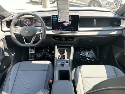 2025 Volkswagen Tiguan 2.0T SE R-Line Black