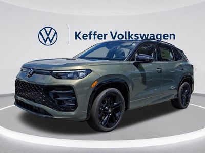 2026 Volkswagen Tiguan 2.0T SE R-Line Black