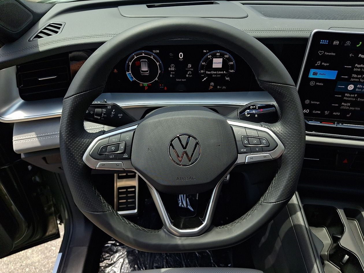 2026 Volkswagen Tiguan 2.0T SE R-Line Black