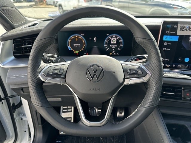 2025 Volkswagen Tiguan 2.0T SE R-Line Black