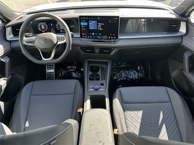 2025 Volkswagen Tiguan 2.0T SE R-Line Black