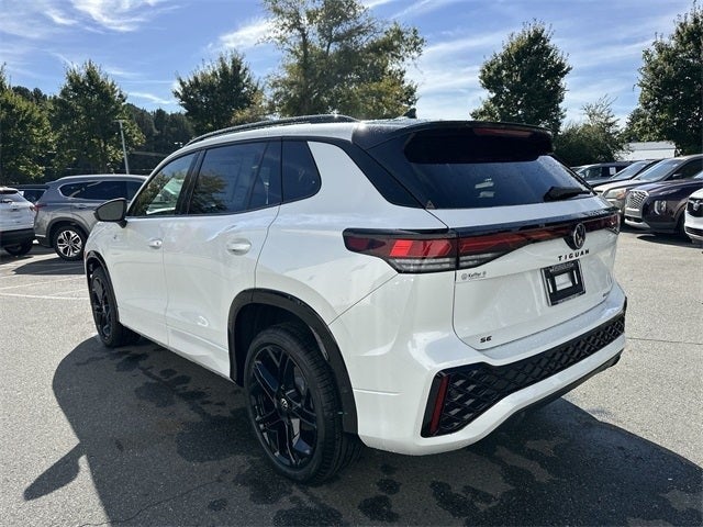 2025 Volkswagen Tiguan 2.0T SE R-Line Black