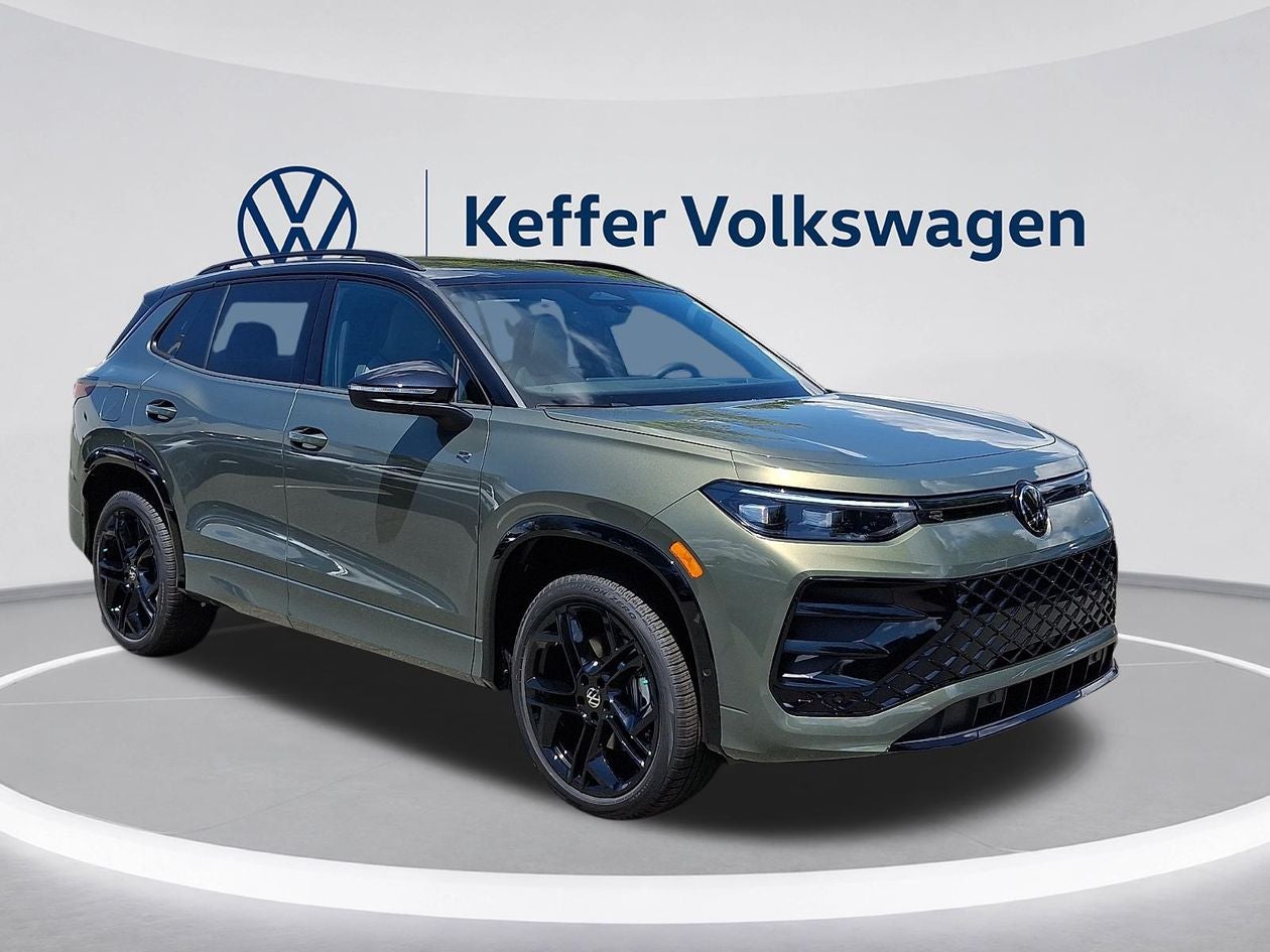 2026 Volkswagen Tiguan SE R-Line Black