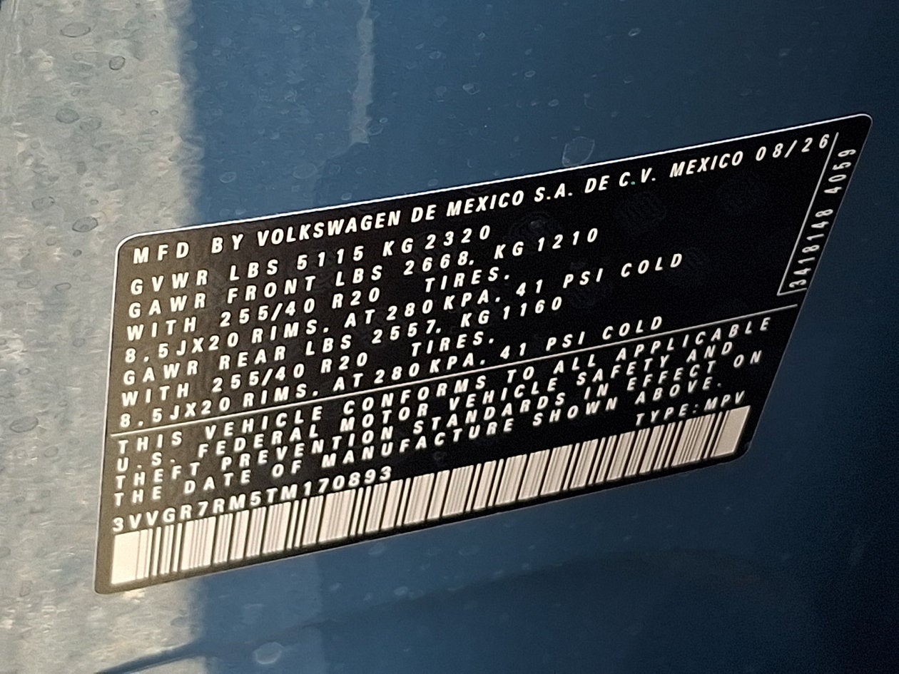 2026 Volkswagen Tiguan SE R-Line Black