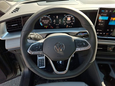 2026 Volkswagen Tiguan SE R-Line Black
