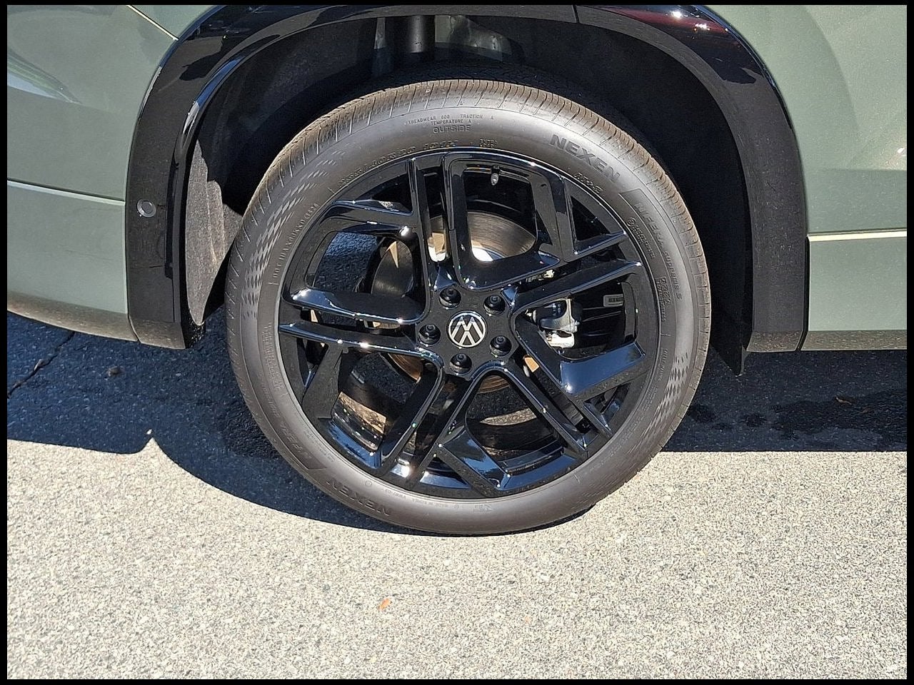 2026 Volkswagen Tiguan SE R-Line Black