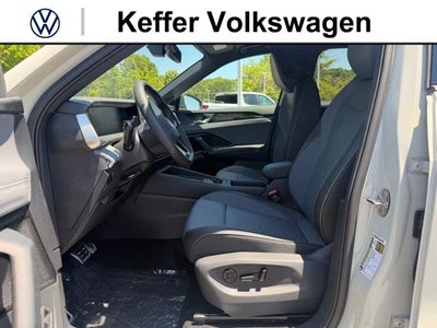 2026 Volkswagen Tiguan 2.0T SE R-Line Black