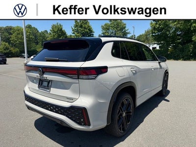 2026 Volkswagen Tiguan 2.0T SE R-Line Black