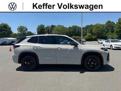 2026 Volkswagen Tiguan 2.0T SE R-Line Black