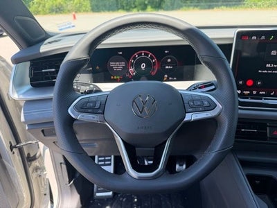 2026 Volkswagen Tiguan 2.0T SE R-Line Black