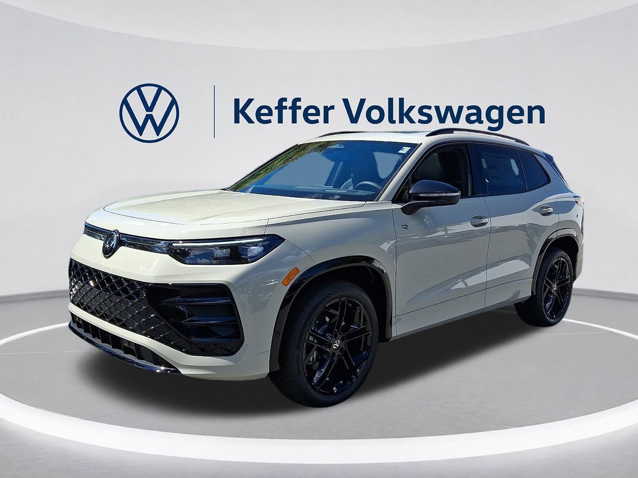 2026 Volkswagen Tiguan SE R-Line Black