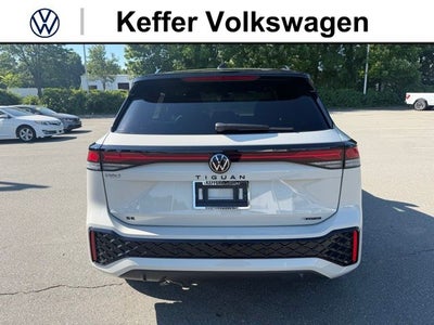 2026 Volkswagen Tiguan 2.0T SE R-Line Black