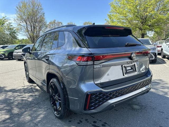 2026 Volkswagen Tiguan 2.0T SE R-Line Black