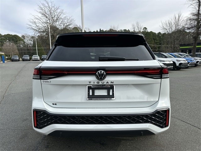 2026 Volkswagen Tiguan 2.0T SE R-Line Black