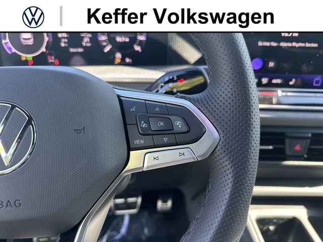 2026 Volkswagen Tiguan 2.0T SE R-Line Black