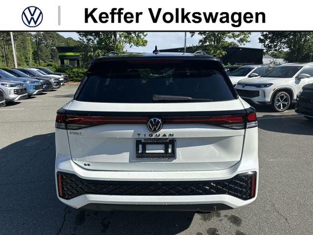 2026 Volkswagen Tiguan 2.0T SE R-Line Black
