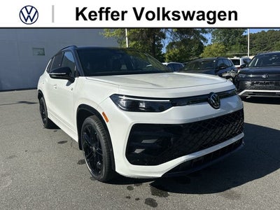 2026 Volkswagen Tiguan 2.0T SE R-Line Black