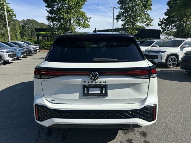 2026 Volkswagen Tiguan 2.0T SE R-Line Black
