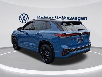 2026 Volkswagen Tiguan 2.0T SE R-Line Black