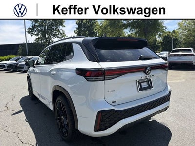 2026 Volkswagen Tiguan 2.0T SE R-Line Black